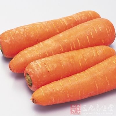 鲜胡萝卜500克，面粉5克