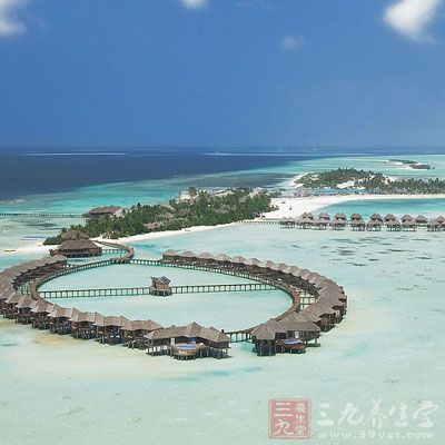 雙魚(yú)島(olhuveli)是2001年，2002年及2006年的“佳海濱獎(jiǎng)”得主