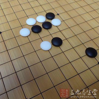 猜测围棋的初形态是吃子棋