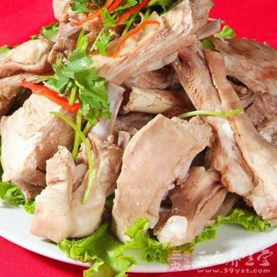 羊羔肉是一种味美的肉食品