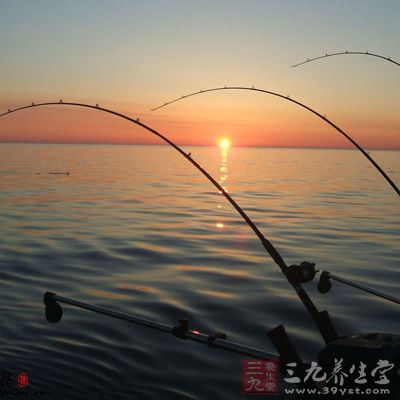 發(fā)現(xiàn)了很多魚叉和魚鉤，這對了解中國的垂釣歷史有非常重要的意義