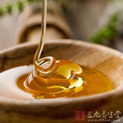 每百克蜂蜜碳水化合物中葡萄糖約為35克