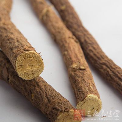 这个时候应该多用炙甘草进行熬汤服用