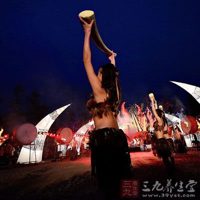 黔江地區(qū)的土家族，在每年正月初三至十五有大型祭祀活動