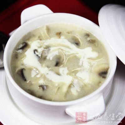 鸡肉蘑菇汤 鸡肉蘑菇汤
