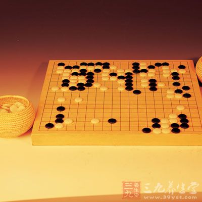 正规的围棋棋盘由纵横多少条线构成