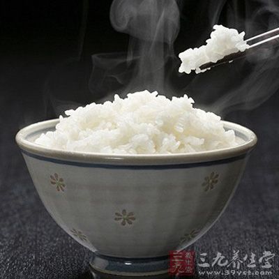 米飯搓黑頭法使用剛蒸好的米飯是好的