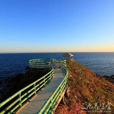 西島又名玳瑁島，西瑁島