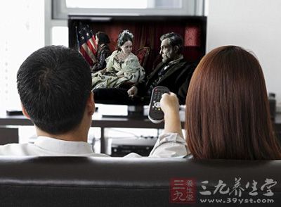 看电视其实对身体健康有危害 看电视其实对身体健康有危害