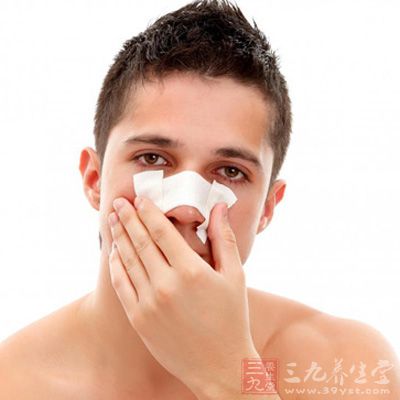 流鼻血是什么原因 鼻子如何保健不流鼻血(5)