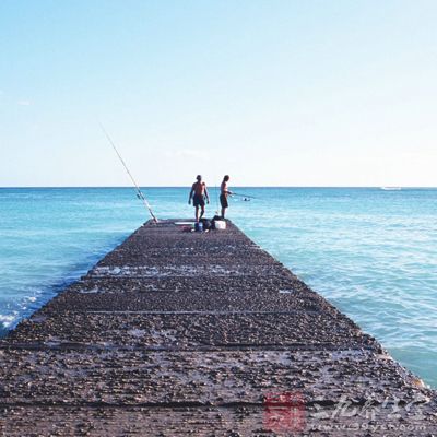 背风处水中溶氧不足