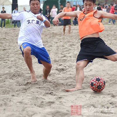 沙滩足球 什么是沙滩足球(13)