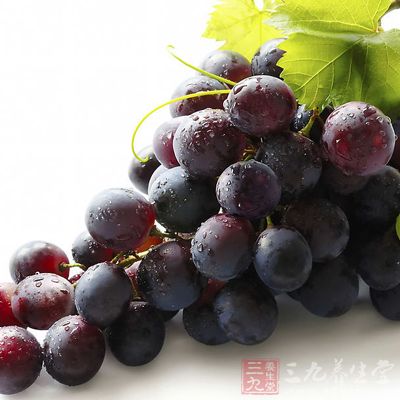葡萄可以帮助肝、肠、胃清除体内垃圾