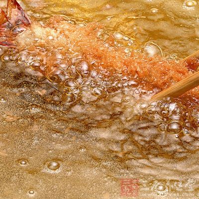 忌食油炸、烟熏、烘烤、腌腊食物