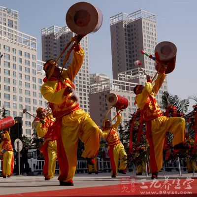 大连春节的节日气氛遍布城乡各地