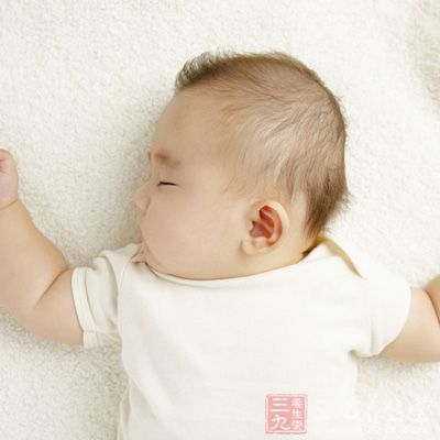 婴儿睡觉不踏实 宝宝这样做睡的香(5)