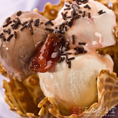 酱油中的色素会污染牙齿,在吃完酱油或者含有酱油食物的