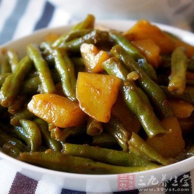 土豆炖豆角的制作方法