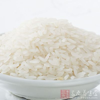 食材：大米、黄瓜、盐、姜适量