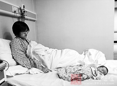 男女分手后生子众筹抚养费 生育是否能绑架婚