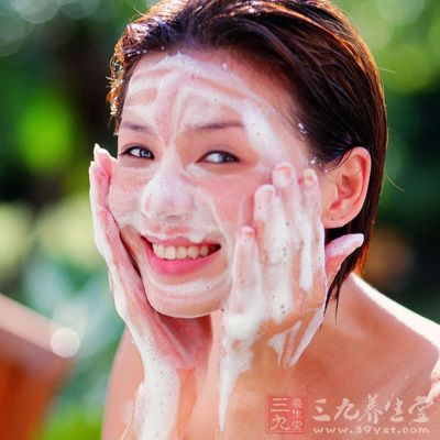 护肤美容 夏季靓肤小秘诀(7)