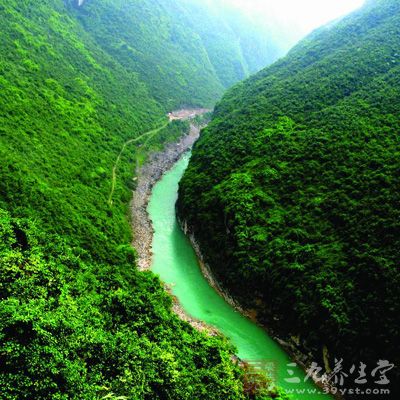 小南海地处渝鄂交界之地