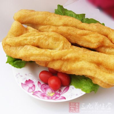 油条属于高温油炸食品，油温达1900C