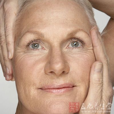 皱纹形成原因 哪些习惯导致皱纹的产生