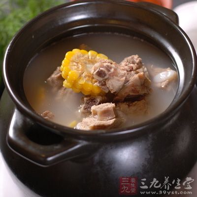 益血补心—莲藕黄豆排骨汤