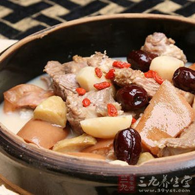 肉苁蓉鹿鞭羹