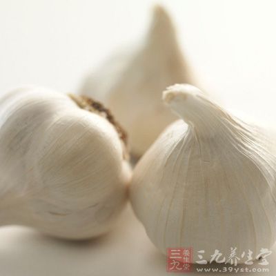 有報道采用大蒜內皮做鼓膜修補術，曾獲得滿意效果