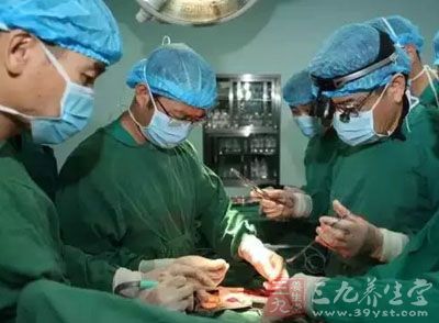 广东医院完成首例胰腺癌纳米刀治疗手术