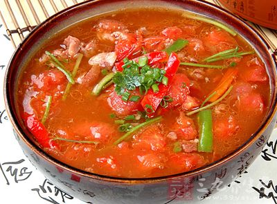 牛肉炖柿子的做法 生津止渴还营养