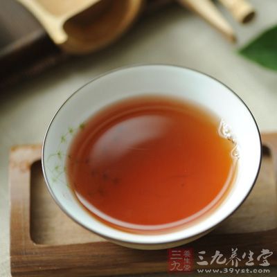 空腹喝茶可稀释胃液