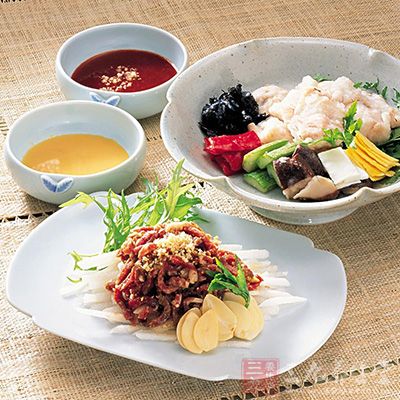 前列腺炎護(hù)理注意3、飲食習(xí)慣的調(diào)節(jié)