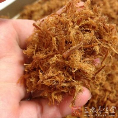 酱油(海苔，芝麻，蜂蜜)做法1.将肉切块