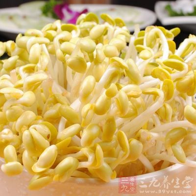 原料：250克黄豆芽