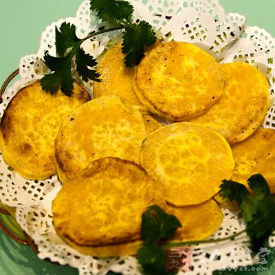 薯片切的越薄越好，口感更酥脆