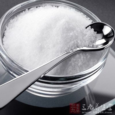 洗脸水加这一物让你的肌肤吹弹可破