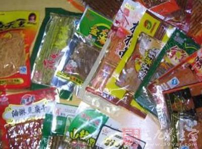 海南食药监督局调查辣条 不合格严重