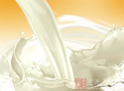 牛奶中含有3%?5%的脂肪 牛奶中含有3%?5%的脂肪
