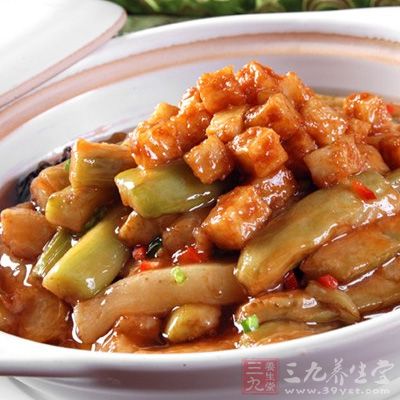 咸鱼茄子煲的做法 特色粤菜为您保健