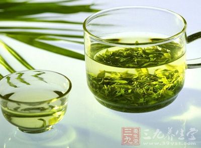 绿茶性寒苦,可清热解毒 绿茶性寒苦,可清热解毒