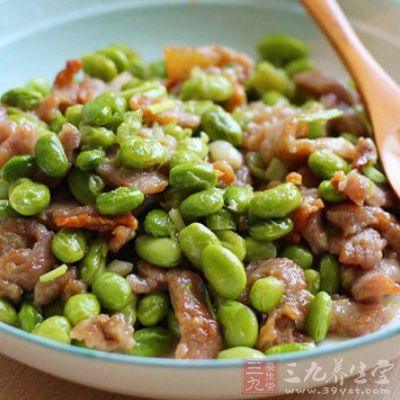 青豆炒肉的制作方法