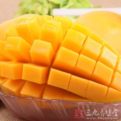 因人而异，胃酸过多、消化不好的人不宜空腹吃水果