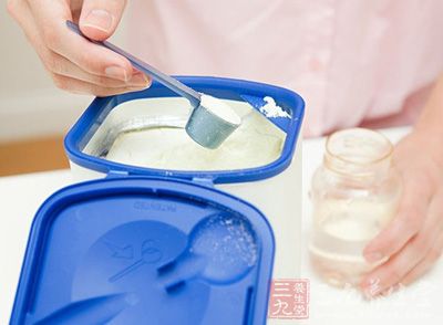 天津12罐问题奶粉流入市场 已售出—罐