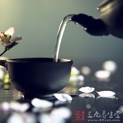 通过控制冲泡节奏的快慢来调节茶汤的浓度