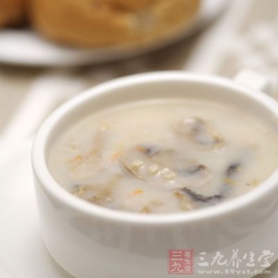 多吃一些清淡、易消化的食物