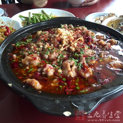 少吃辛辣、油炸食品