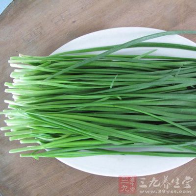 原料：新鮮的韭菜75克